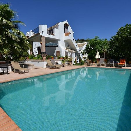 Cortijo La Haza Bed & Breakfast Iznajar Exterior photo